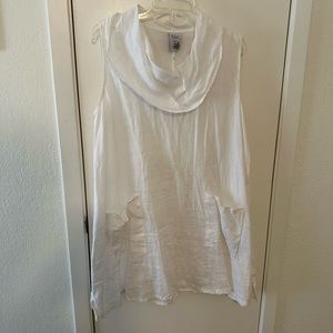 Match Point Linen Tunic